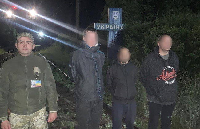 На Закарпатье гости из Чехии поссорились с женихом и пошли нарушать границу со Словакией