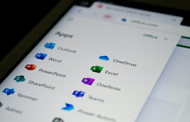 Microsoft призвала некоторых сотрудников переехать из Китая из-за напряженности с США