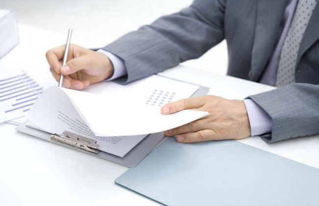 Может ли покупатель инициировать представление объяснений и копий документов для разблокирования налоговой накладной продавца: разъяснение