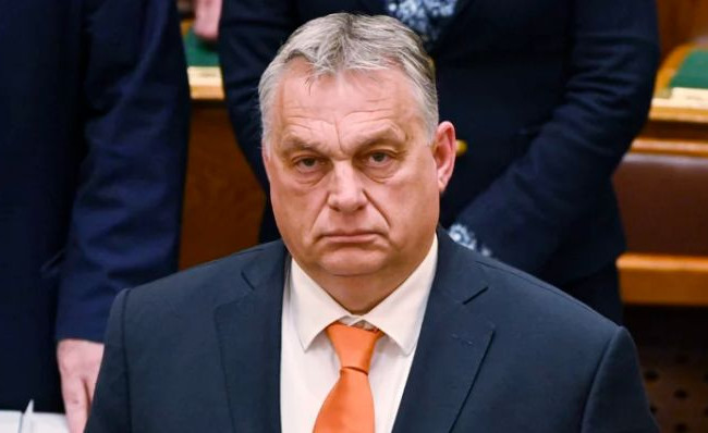 Фицо находится между жизнью и смертью, — Орбан