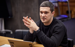 Михайло Федоров пояснив підстави для бронювання працівників Glovo і Favbet Tech: «Не курʼєри чи ігорка, це — спеціалісти топрівня»