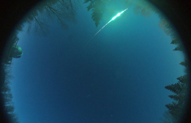 Над Португалією пролетів яскраво-синій метеорит: відео
