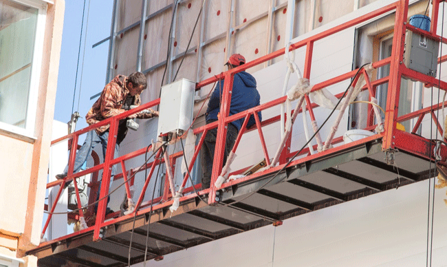 Суд обязал владельца предоставить доступ к его квартире и содействовать проведению капремонта многоэтажки: детали дела