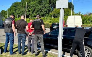 3500 долларов за «услугу» выезда из страны: на Волыни задержали мужчину, который организовывал переправку уклонистов через границу