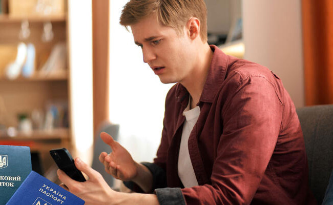 Граждане, снятые с военного учета в связи с выездом за границу, обязаны лично прибыть в ТЦК до 16 июня для постановки на учет