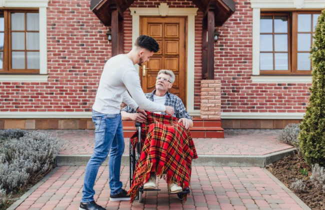 Для подтверждения отсрочки по основаниям ухода за родственниками потребуется дополнительный акт от комиссии – кому он понадобится