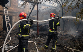 У Києві зайнялася будівля в Голосіївському районі – що відомо, фото