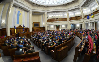 Парламент створив тимчасову слідчу комісію по облаштуванню фортифікацій та закупівлі дронів