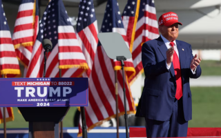 Трамп нарвався на чергову порцію критики Байдена та видалив у соцмережі відео