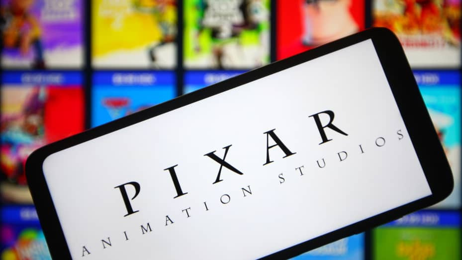 Анимационная студия Pixar хочет вернуться к исключительно полнометражным фильмам и сокращает штат сотрудников