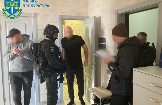 Киевлянина подозревают в мошенничестве на обещаниях снятия с воинского учета за $8000