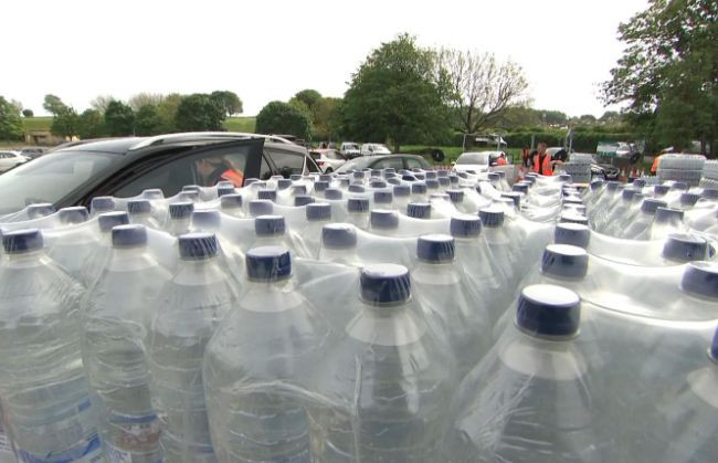 В Британии жителей попросили сделать запасы пищи и воды 3 дня: известна причина