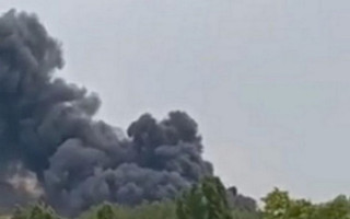 У Харкові ворог завдав удару по будівельному гіпермаркету: є жертви