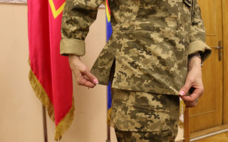 Агенція Міноборони уклала перші тендери на закупівлю жіночої форми