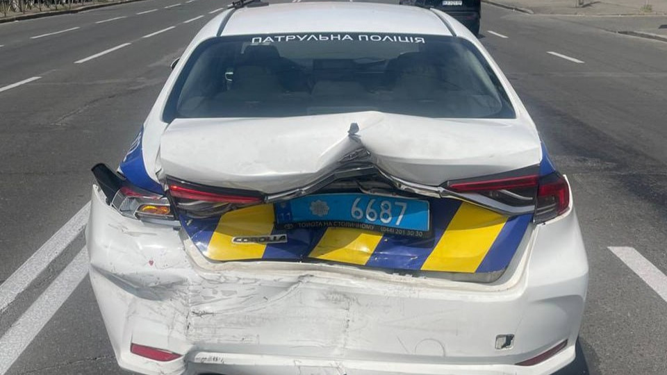 У Києві сталася ДТП за участю службового автомобіля патрульної поліції, фото