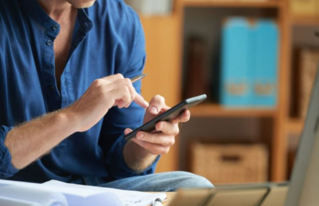 Верховна Рада запровадила штрафи до 2700 грн за надсилання образливих повідомлень сексуального характеру у месенджери