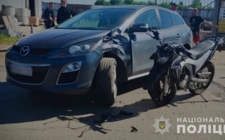 У Конотопі водій легковика зіштовхнувся з 16-річним мотоциклістом