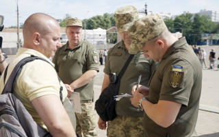 Затримання і доставка військовозобов’язаного до ТЦК – КУпАП і постанова Кабміну 560 визначають підстави по-різному