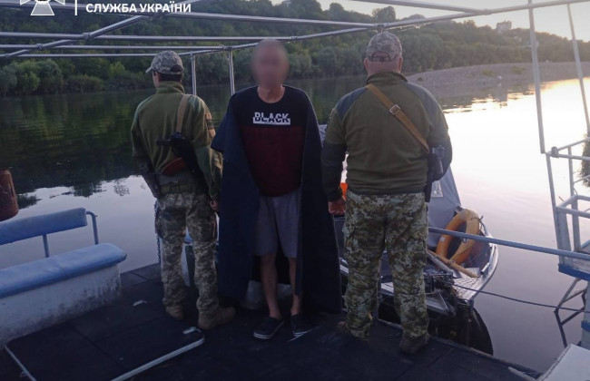 Плив до коханої, а потрапив до наряду: як закоханий «Ромео в плавках» з Молдови прямував на побачення до українки