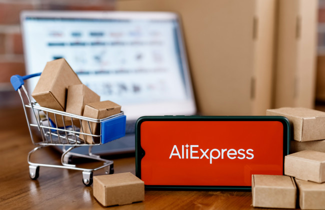 Рублі не приймають: AliExpress припинив відправку замовлень до рф