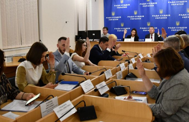 РСУ визначила, хто з кандидатів на посади суддів КСУ зможе претендувати на крісла суддів Конституційного Суду