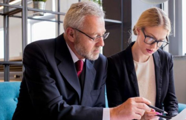 Призначення та продовження державної служби для фахівців після 65 років: що треба знати