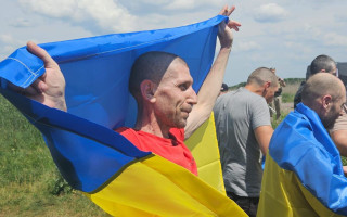 Україна повернула з російського полону 75 людей, фото