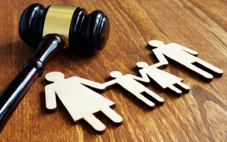Процедура перегляду аліментних виплат: що слід знати