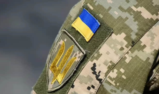 В Черновцах мужчина напал с кулаками и угрозами на представителя ТЦК