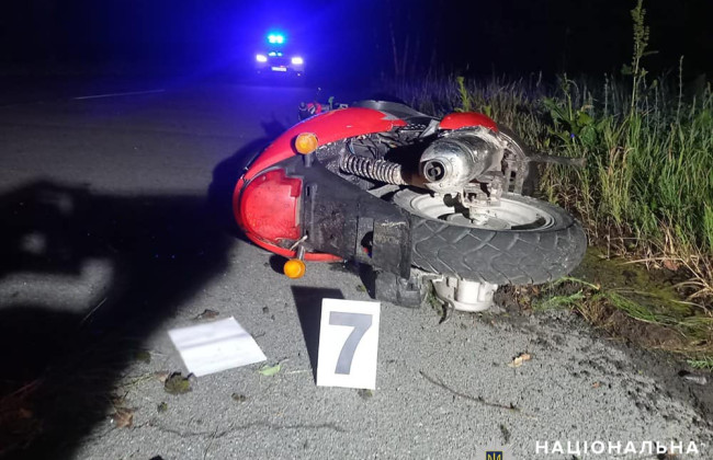 На Житомирщине перевернулся мотоцикл: водитель погиб