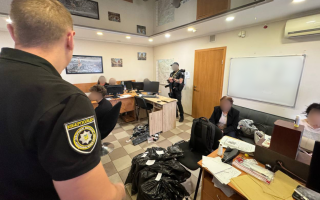 Пропонували допомогу в працевлаштуванні за кордоном: на Запоріжжі викрили зловмисників, які ошукували громадян