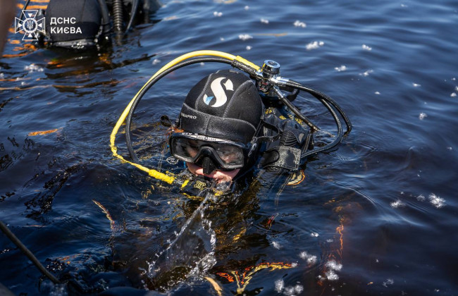 В Киеве на озере в Шевченковском районе погиб ребенок