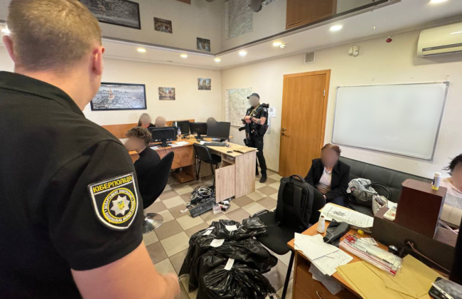 Предлагали помощь в трудоустройстве за границей: в Запорожской области разоблачили злоумышленников, обманывавших граждан