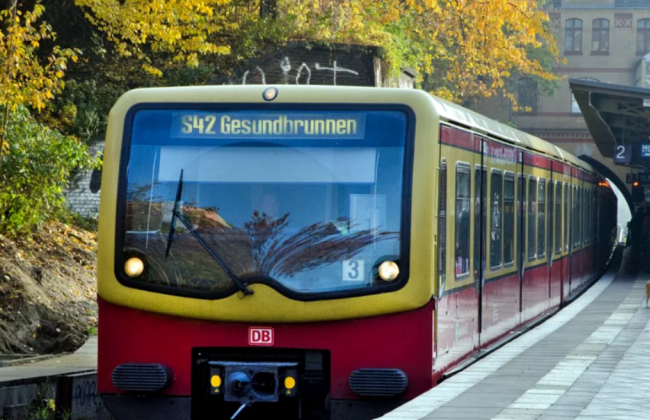 В Германии из-за оползня сошел с рельсов пассажирский поезд