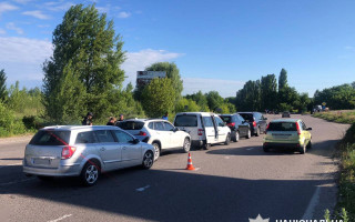 На Киевщине на автодороге столкнулись пять автомобилей, фото