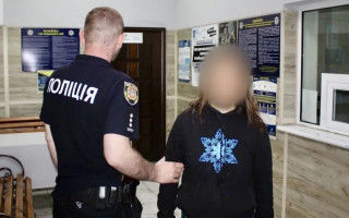 В Одессе женщина справила нужду на мемориале погибшим воинам: какое наказание ее ожидает