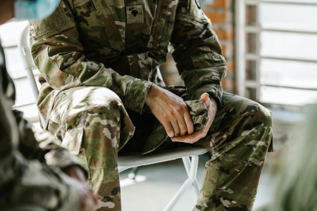 Суд назначил наказание военному, который избил мужчину, но впоследствии раскаялся