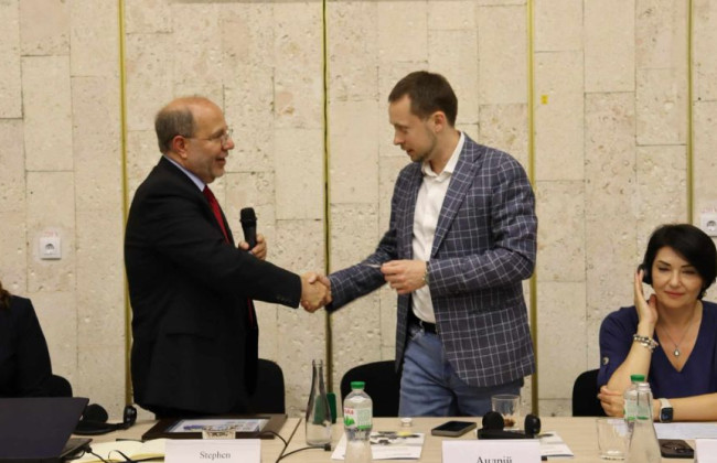 «Качество и скорость экспертиз Министерства юстиции существенно улучшатся благодаря новым мобильным ДНК - лабораториям» — замминистра юстиции Андрей Гайченко