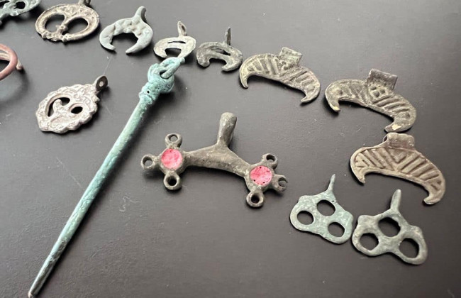 Из Украины в США пытались незаконно вывезти 75 артефактов эпохи Средневековья