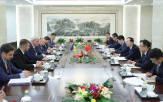 Украина и Китай провели политические консультации: что обсудили