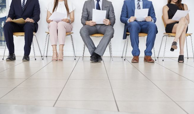 Парламент схвалив зміни у порядку присвоєння рангів державним службовцям