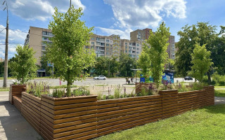 На Троещине в Киеве появился парклет: фото