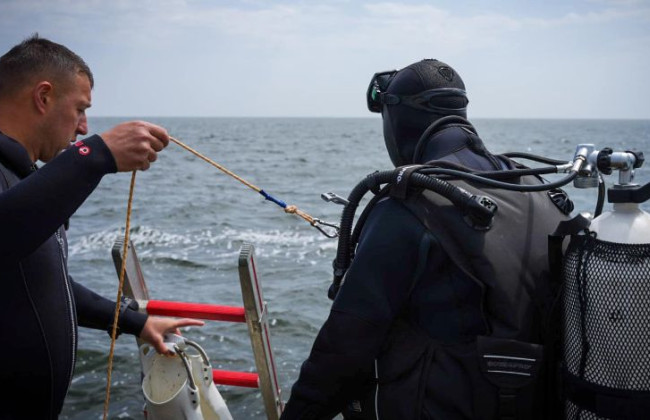 В Одессе водолазы нашли тело 20-летней полицейской, которую волной смыло в море