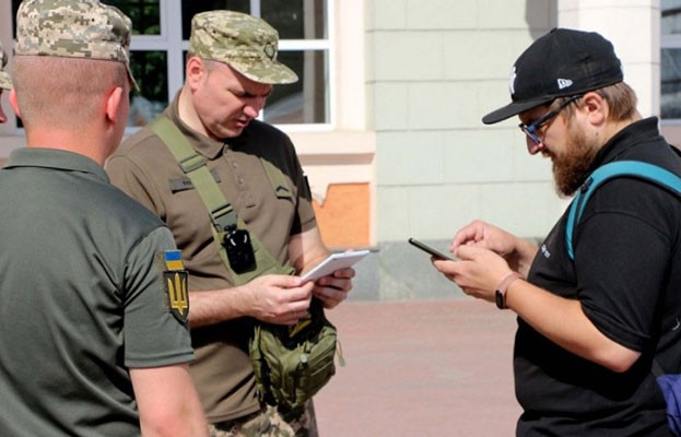 В Раде объяснили, в каких случаях работники ТЦК могут применять силу к гражданам