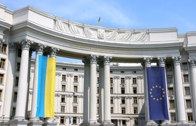Новая дипломатическая должность Спецпредставителя Украины и расширение оснований для увольнения дипломатов – Рада одобрила законопроект Президента