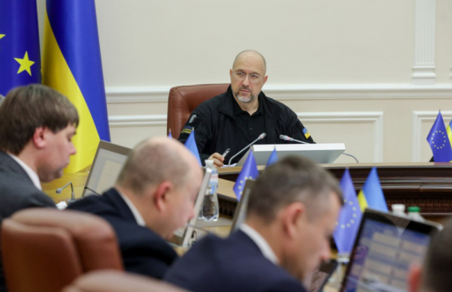 Кабмін дозволив дистанційну постановку на військовий облік особам, які постійно проживають за кордоном