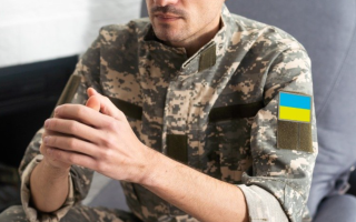 Як військовослужбовцю виїхати за кордон для лікування: умови та перелік документів