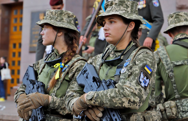 Сколько женщин проходят службу в рядах ВСУ — ответили в Минобороны
