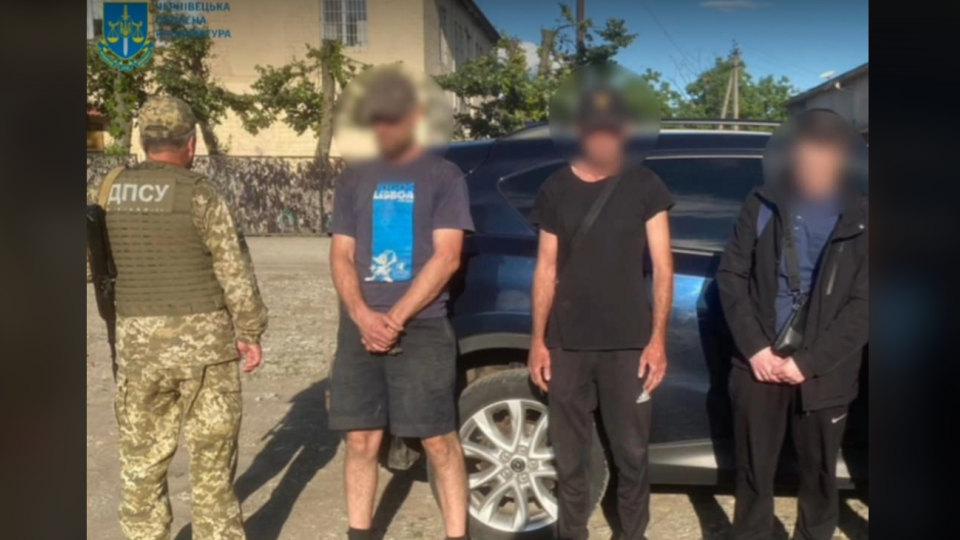 Понад 19 тисяч доларів за організацію незаконного переправлення до Молдови: підозрюють жителя Тернопільщини