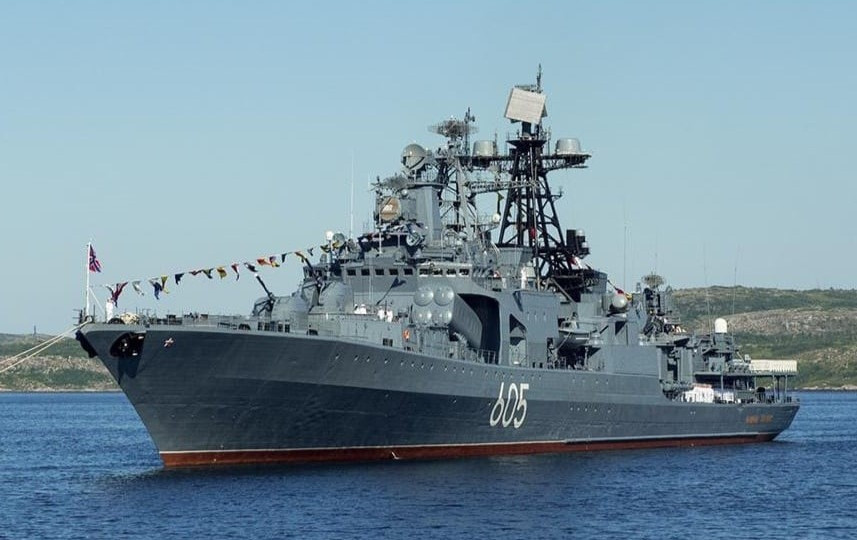 В Баренцевом море горит российский корабль «Адмирал Левченко»
